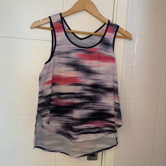 Lululemon Lightweight thin tank top pink/black/white/grey pattern/lilac - Picture 3 of 8